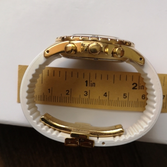 Folli Follie white and gold watch - Picture 9 of 11